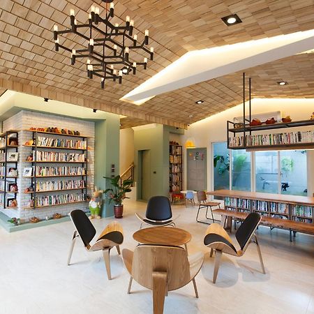 坡岸長堤民宿 Leveeside House Città di Hualien Esterno foto