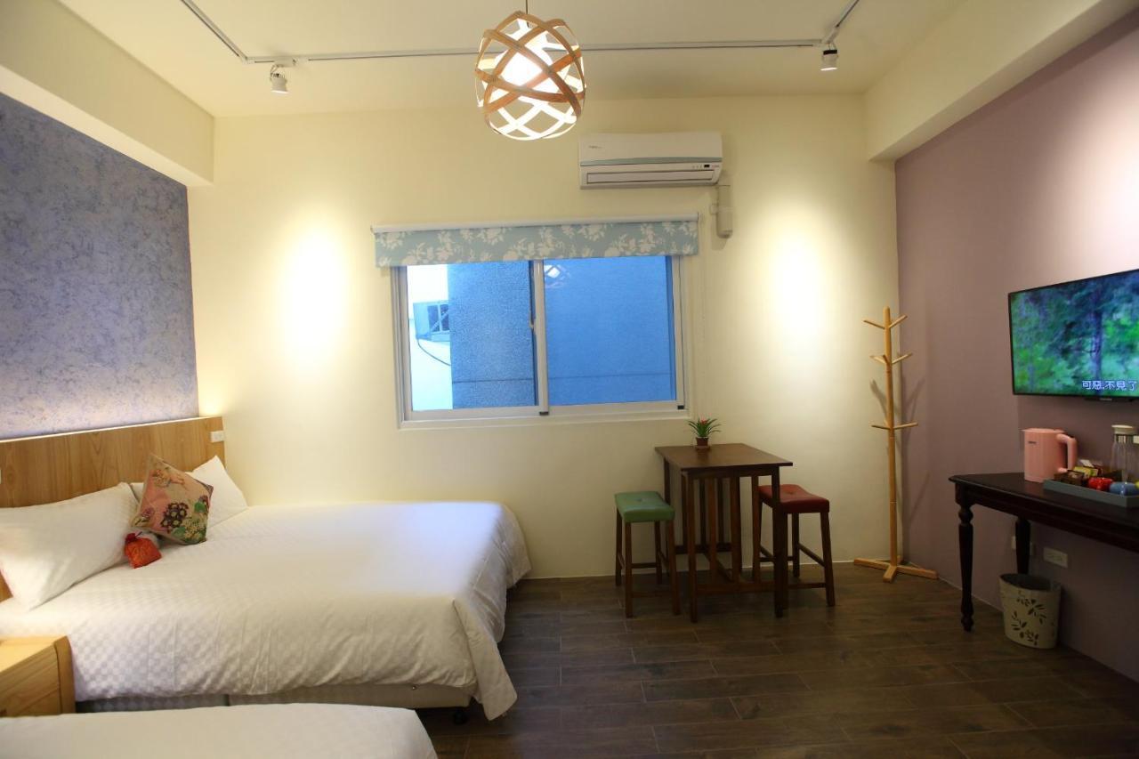 坡岸長堤民宿 Leveeside House Città di Hualien Esterno foto