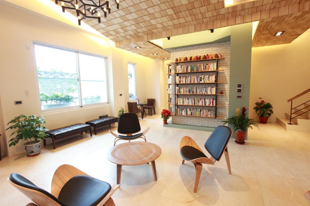 坡岸長堤民宿 Leveeside House Città di Hualien Esterno foto