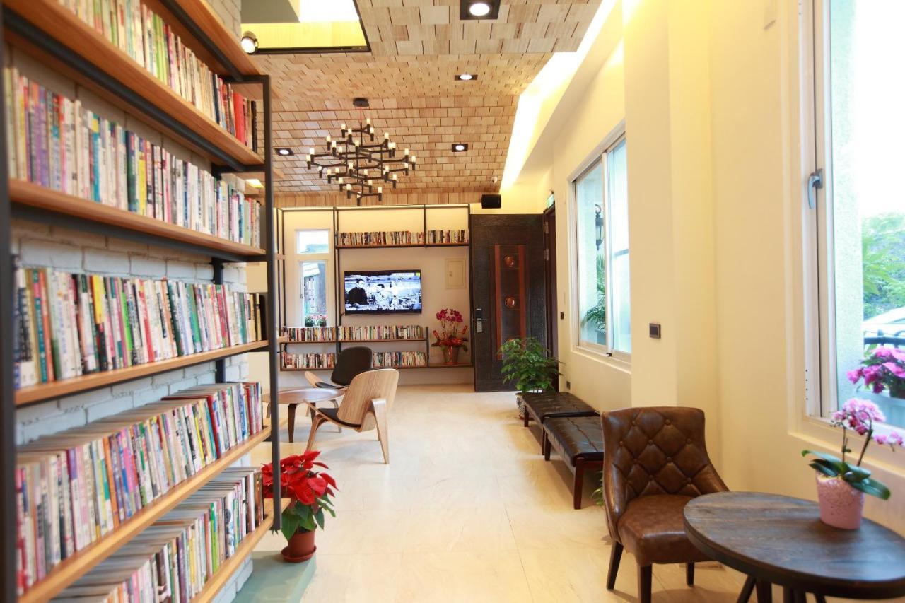 坡岸長堤民宿 Leveeside House Città di Hualien Esterno foto
