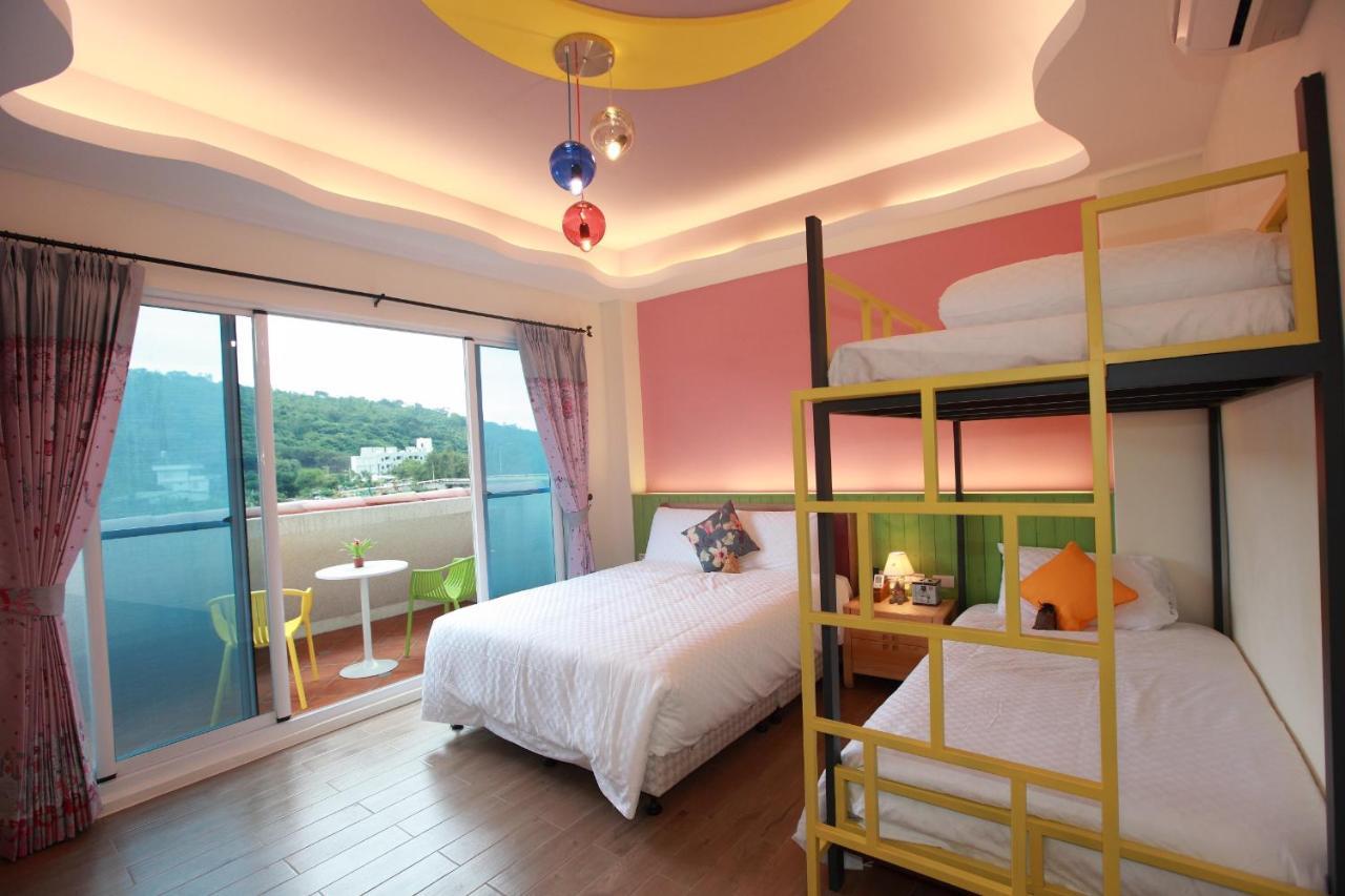 坡岸長堤民宿 Leveeside House Città di Hualien Esterno foto