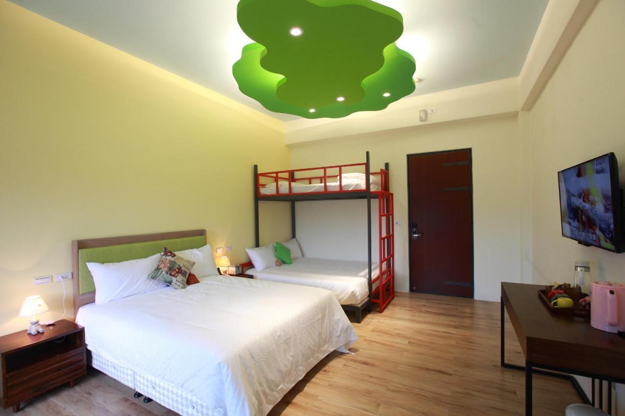 坡岸長堤民宿 Leveeside House Città di Hualien Esterno foto