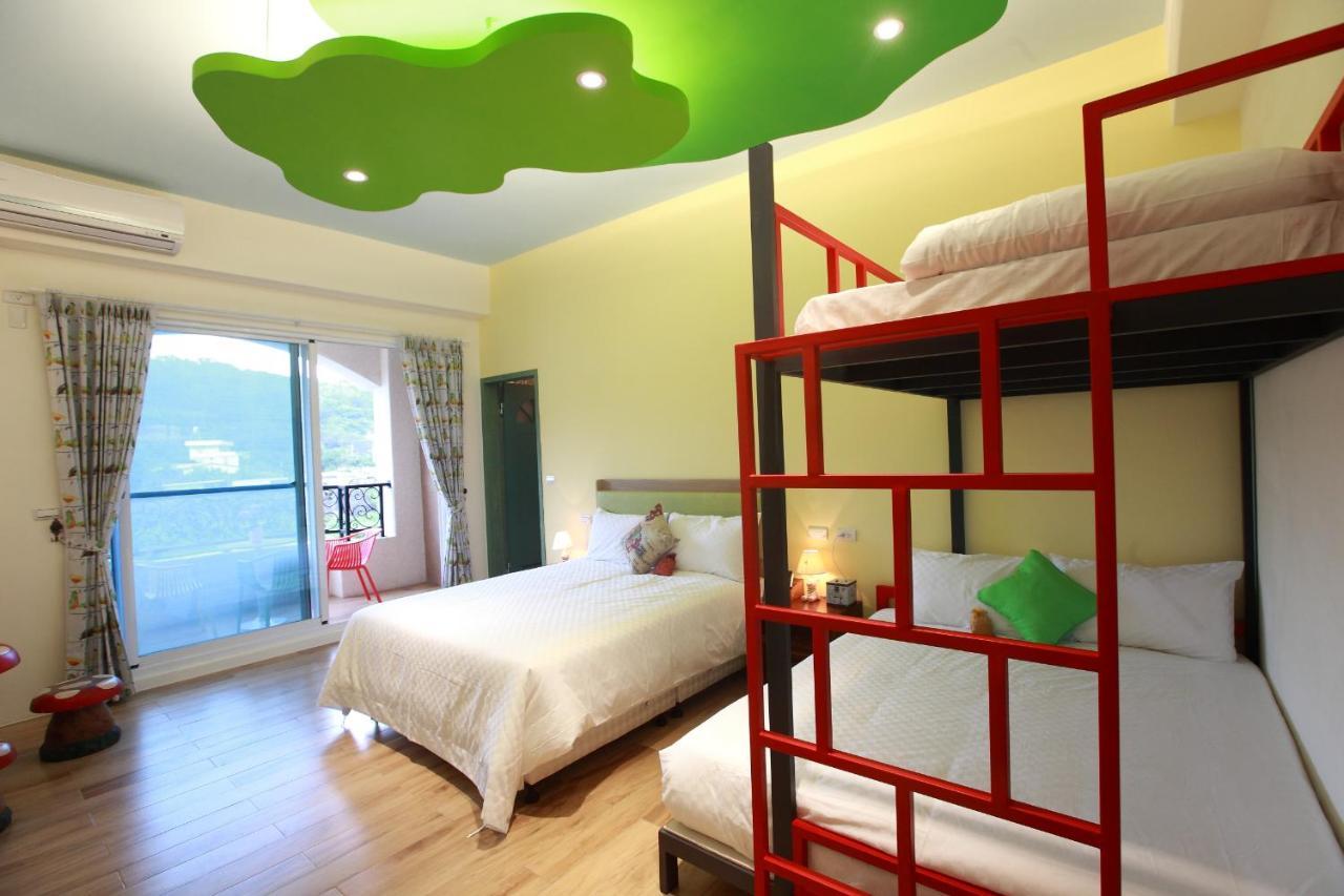 坡岸長堤民宿 Leveeside House Città di Hualien Esterno foto