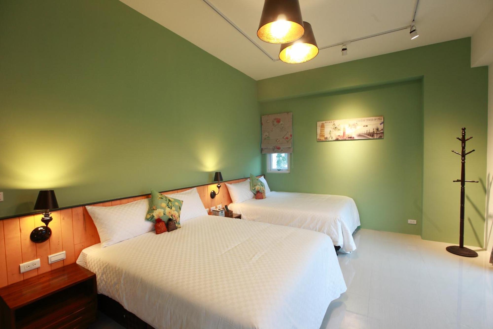 坡岸長堤民宿 Leveeside House Città di Hualien Esterno foto