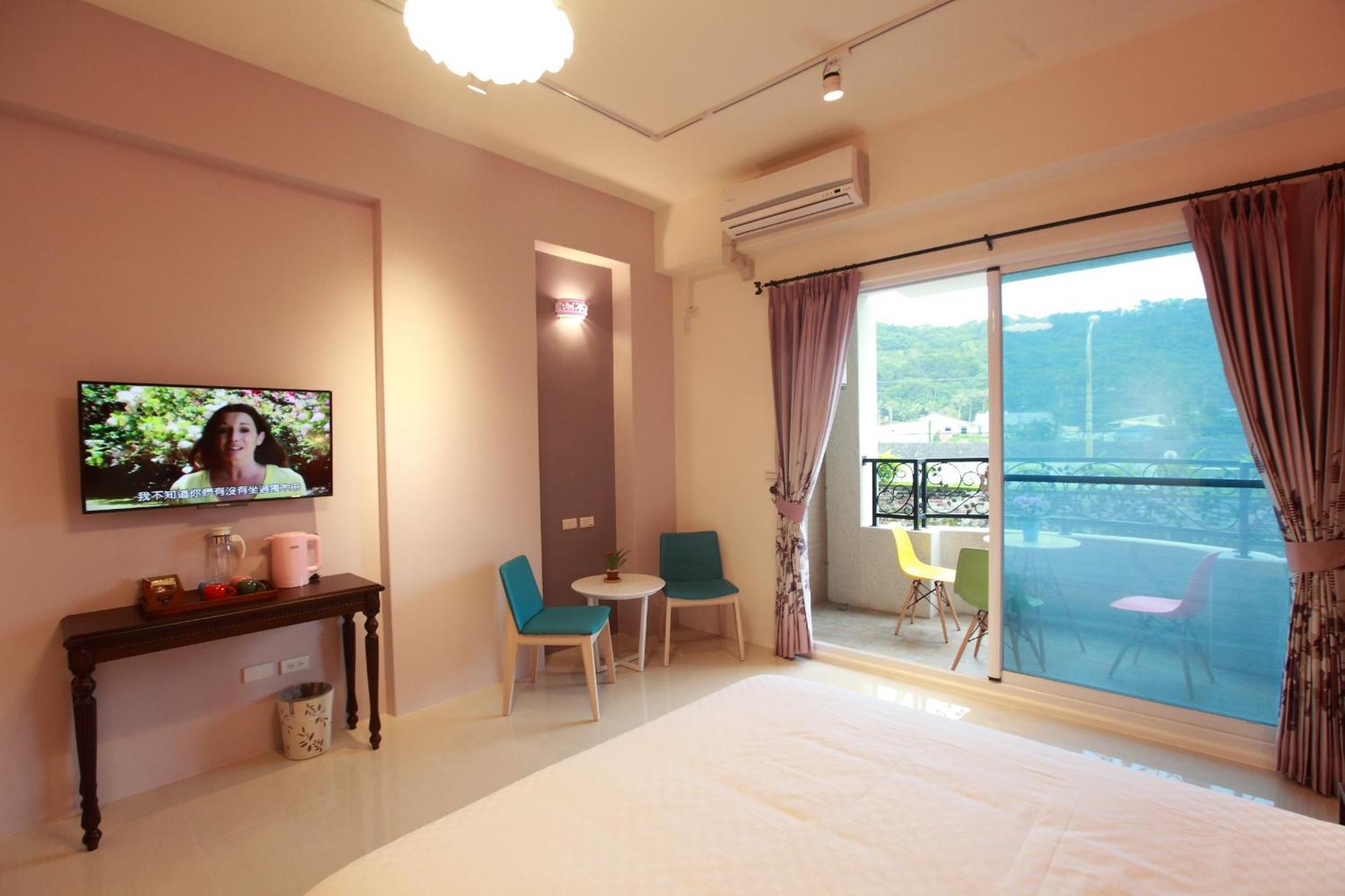 坡岸長堤民宿 Leveeside House Città di Hualien Esterno foto