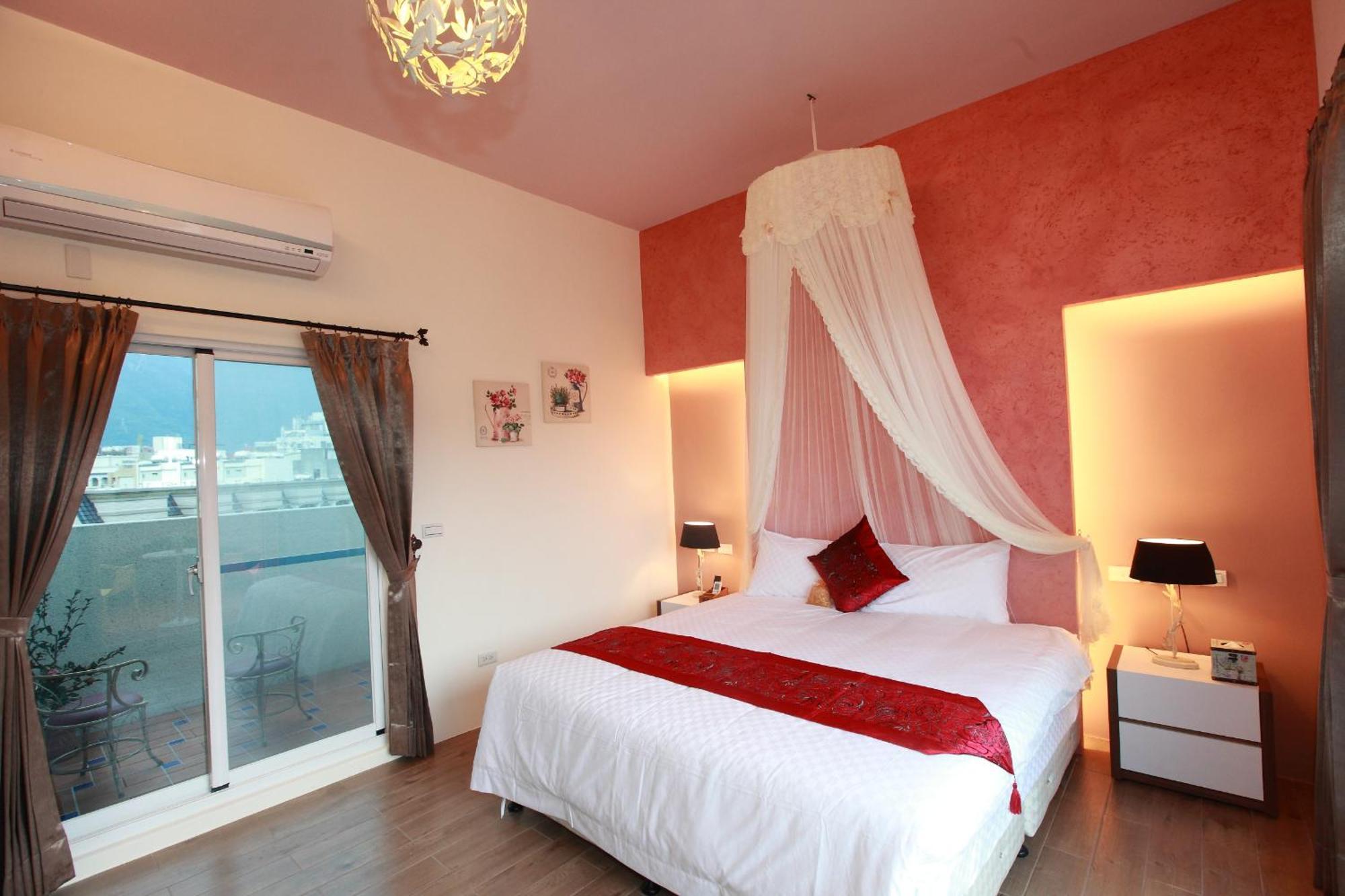 坡岸長堤民宿 Leveeside House Città di Hualien Esterno foto